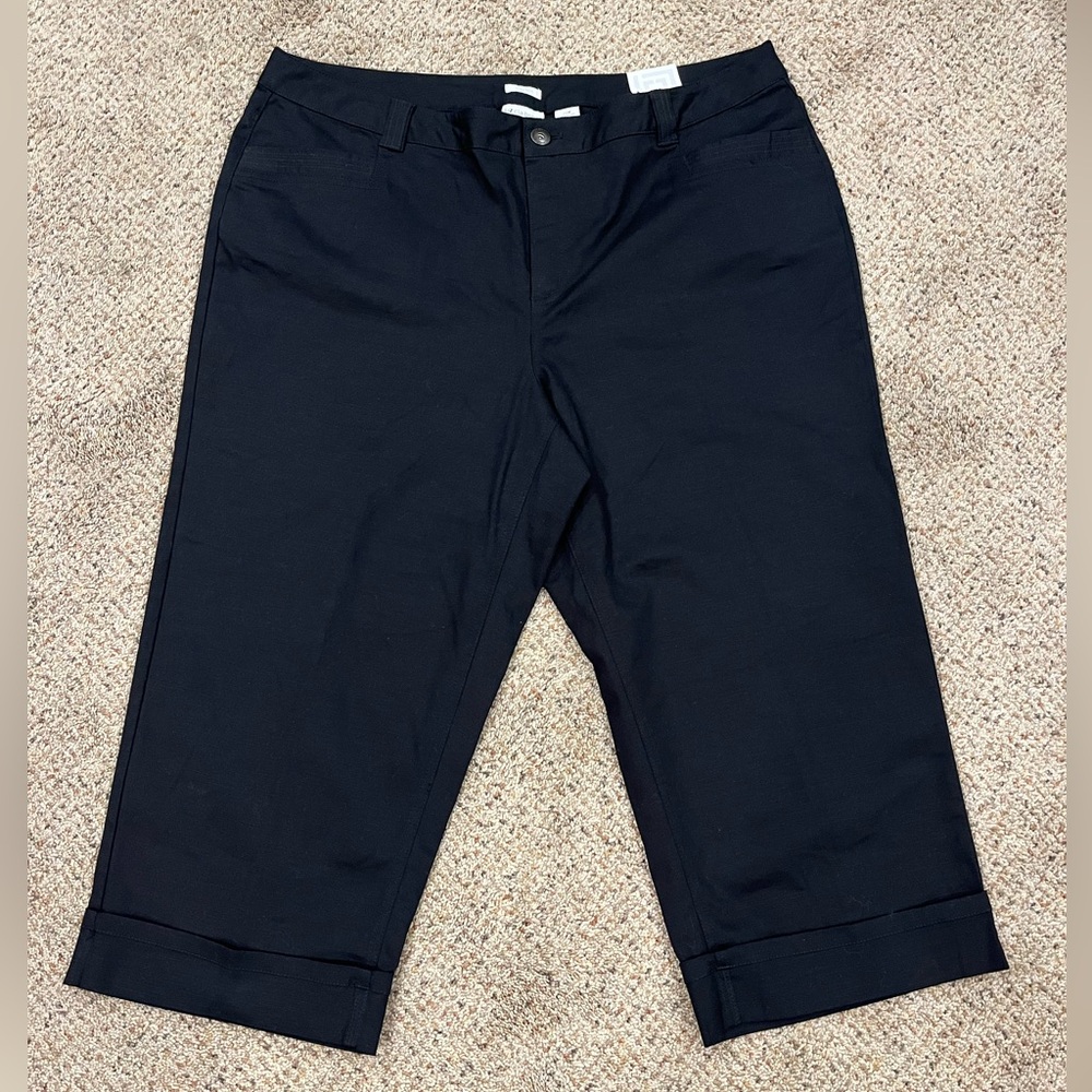 Liz Claiborne Woman black stretch cropped pants new with tags